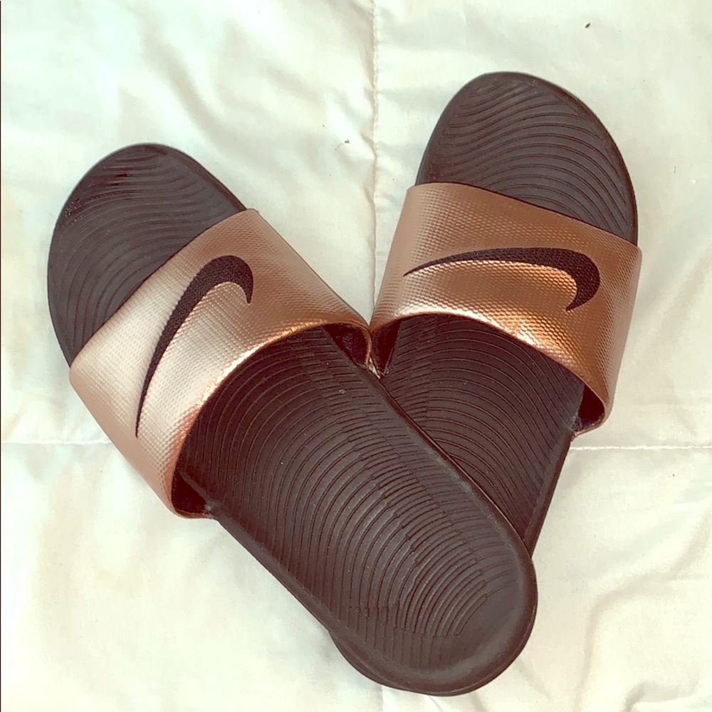 nike slides! worn once!